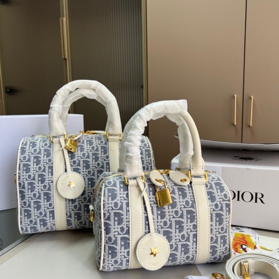 2025 Hot Women's FashionBag Satchel Cross BodyBag Leather Shoulder