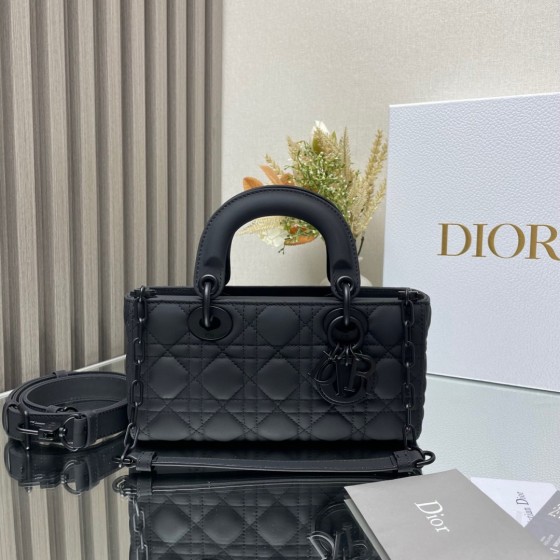 2025 Hot Women's FashionBag Satchel Cross BodyBag Leather Shoulder