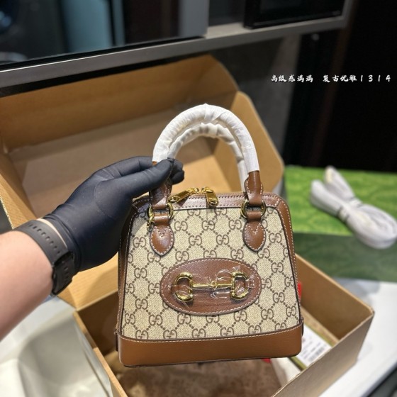 2025 Hot Women's FashionBag Satchel Cross BodyBag Leather Shoulder