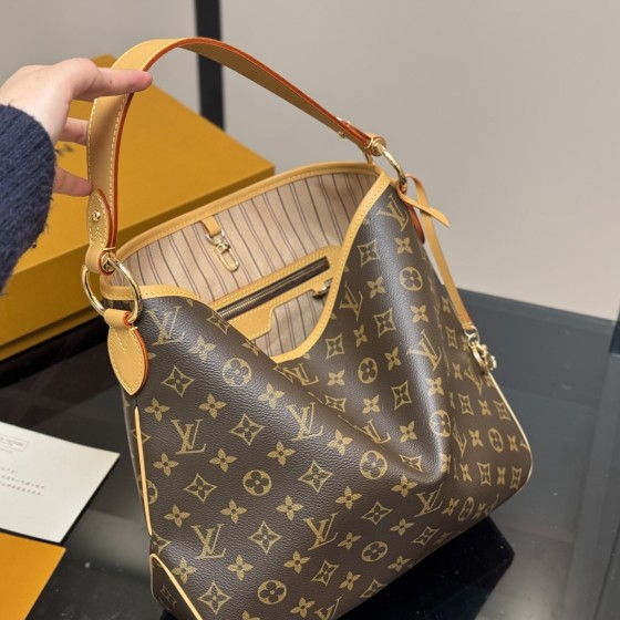 2025 Hot Women's FashionBag Satchel Cross BodyBag Leather Shoulder