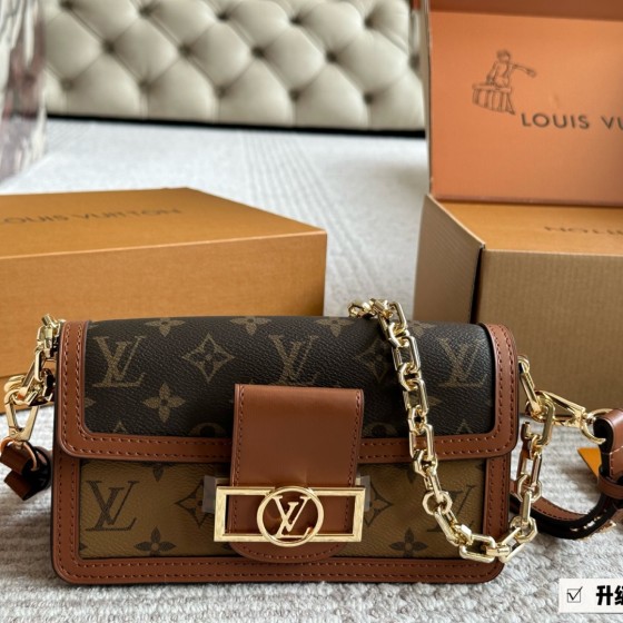 2025 Hot Women's FashionBag Satchel Cross BodyBag Leather Shoulder