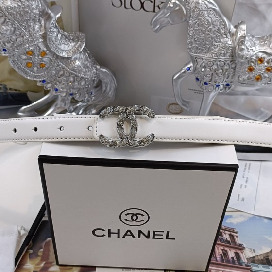 2025 New Arrival: Trendy Fashion Belts for Men and Women