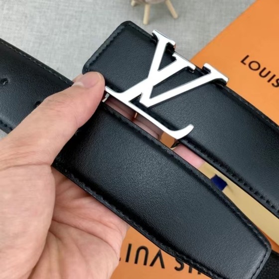 2025 New Arrival: Trendy Fashion Belts for Men and Women