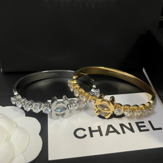 2025 New Styles Women's Fashion Jewelry Accessories,Brandbracelet Designed for Love and Witnessing Sweet Moments