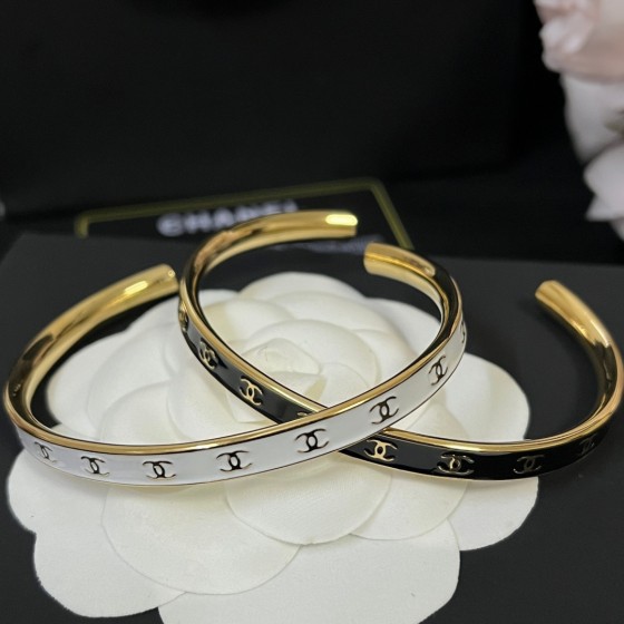 2025 New Styles Women's Fashion Jewelry Accessories,Brandbracelet Designed for Love and Witnessing Sweet Moments