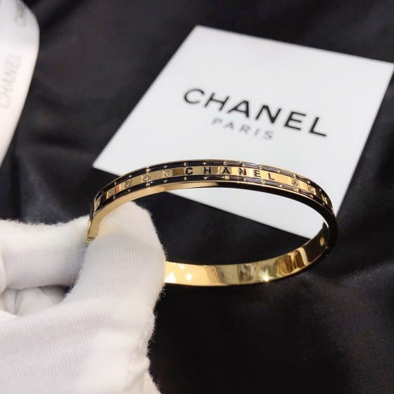 2025 New Styles Women's Fashion Jewelry Accessories,Brandbracelet Designed for Love and Witnessing Sweet Moments