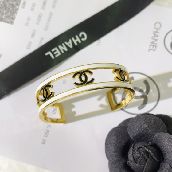 2025 New Styles Women's Fashion Jewelry Accessories,Brandbracelet Designed for Love and Witnessing Sweet Moments