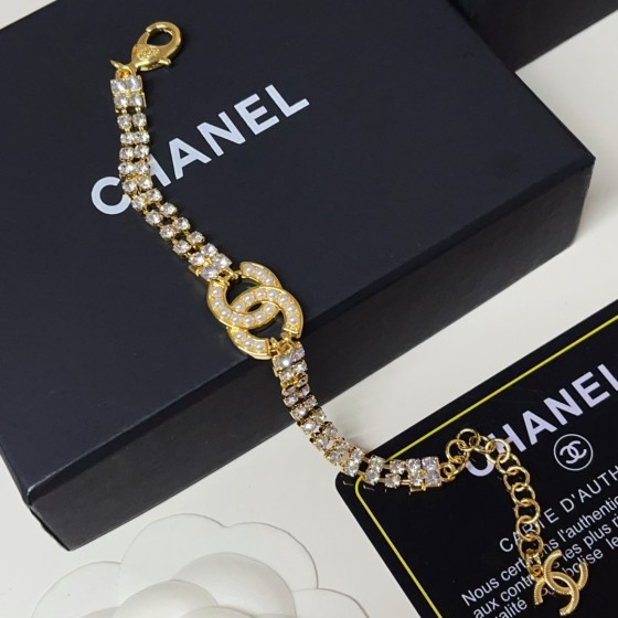 2025 New Styles Women's Fashion Jewelry Accessories,Brandbracelet Designed for Love and Witnessing Sweet Moments