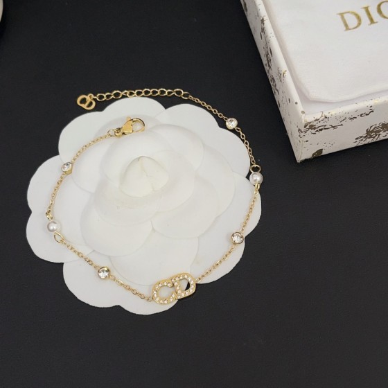 2025 New Styles Women's Fashion Jewelry Accessories,Brandbracelet Designed for Love and Witnessing Sweet Moments