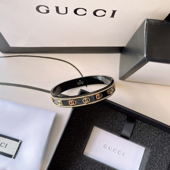 2025 New Styles Women's Fashion Jewelry Accessories, Brandbracelet Designed for Love and Witnessing Sweet Moments