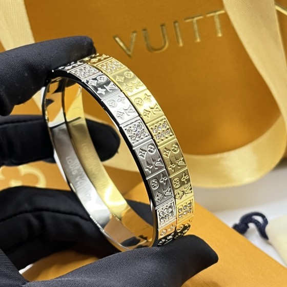 2025 New Styles Women's Fashion Jewelry Accessories,Brandbracelet Designed for Love and Witnessing Sweet Moments