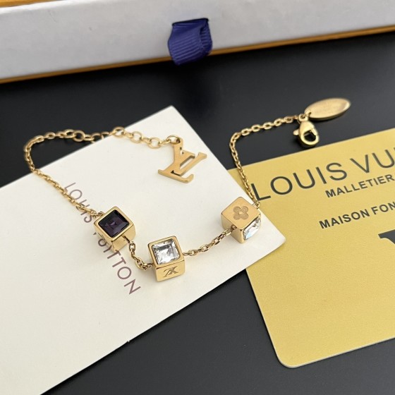 2025 New Styles Women's Fashion Jewelry Accessories,Brandbracelet Designed for Love and Witnessing Sweet Moments