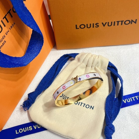 2025 New Styles Women's Fashion Jewelry Accessories,Brandbracelet Designed for Love and Witnessing Sweet Moments