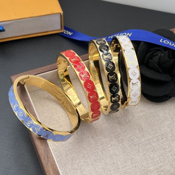 2025 New Styles Women's Fashion Jewelry Accessories,Brandbracelet Designed for Love and Witnessing Sweet Moments