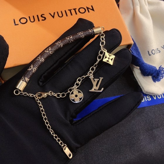 2025 New Styles Women's Fashion Jewelry Accessories,Brandbracelet Designed for Love and Witnessing Sweet Moments