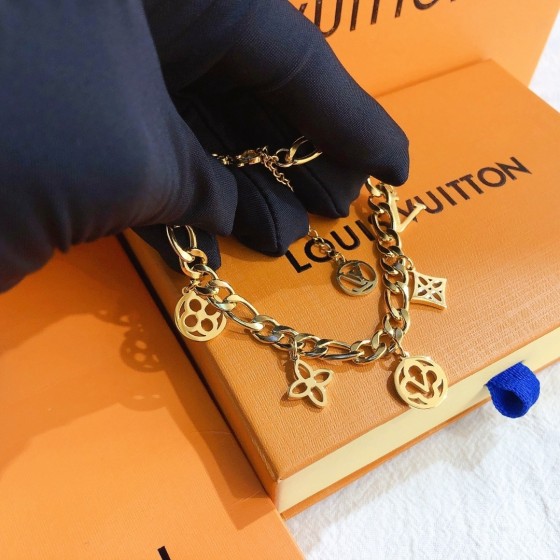 2025 New Styles Women's Fashion Jewelry Accessories,Brandbracelet Designed for Love and Witnessing Sweet Moments