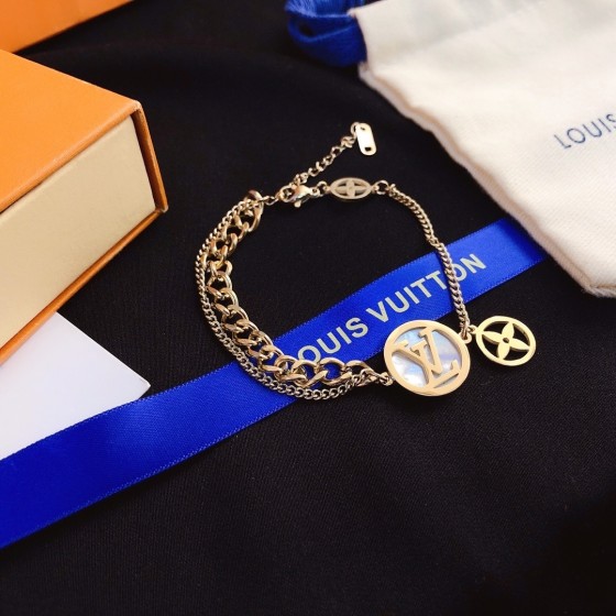 2025 New Styles Women's Fashion Jewelry Accessories,Brandbracelet Designed for Love and Witnessing Sweet Moments