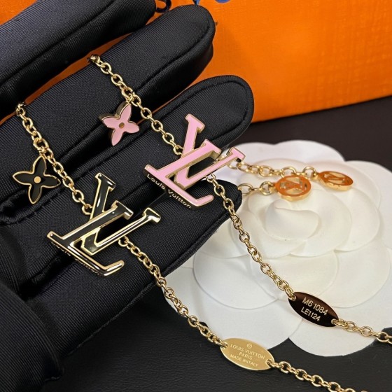 2025 New Styles Women's Fashion Jewelry Accessories,Brandbracelet Designed for Love and Witnessing Sweet Moments