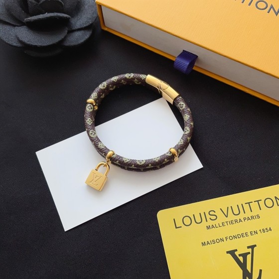 2025 New Styles Women's Fashion Jewelry Accessories,Brandbracelet Designed for Love and Witnessing Sweet Moments