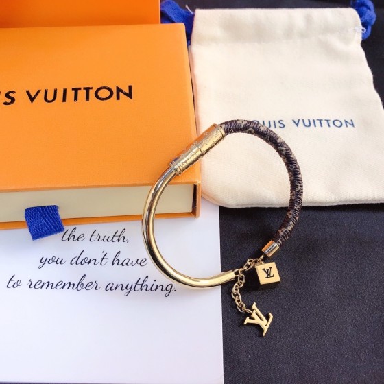 2025 New Styles Women's Fashion Jewelry Accessories,Brandbracelet Designed for Love and Witnessing Sweet Moments