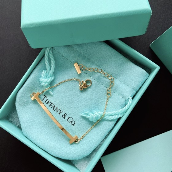 2025 New Styles Women's Fashion Jewelry Accessories,Brandbracelet Designed for Love and Witnessing Sweet Moments