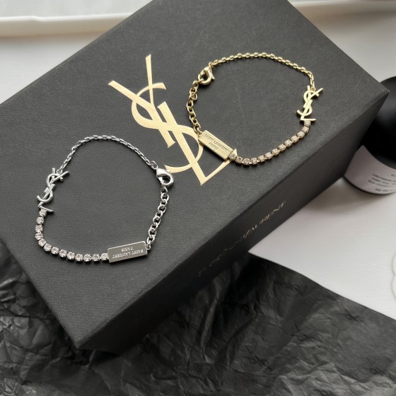 2025 New Styles Women's Fashion Jewelry Accessories, Brandbracelet Designed for Love and Witnessing Sweet Moments