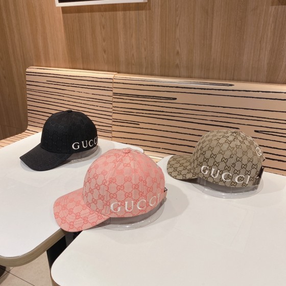 Logo-Printed Baseball Cap for Outdoor Activities - Sun Protection & Breathable Design