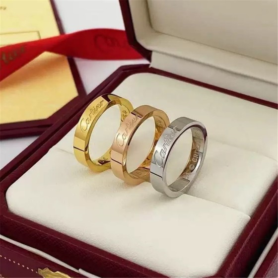 Exquisitely crafted high - quality rings, decorations for your fingertips