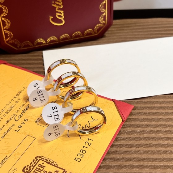 Exquisitely crafted high - quality rings, decorations for your fingertips