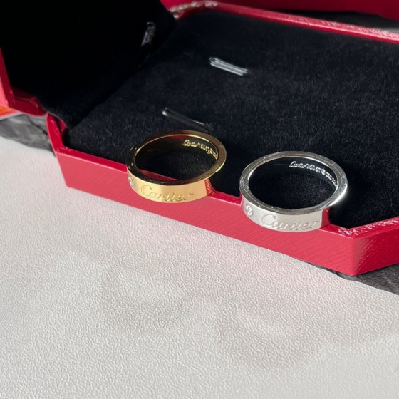 Exquisitely crafted high - quality rings, decorations for your fingertips