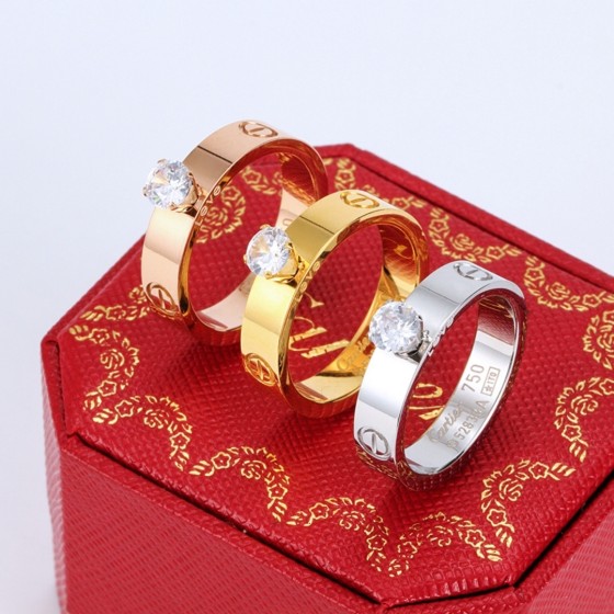 Exquisitely crafted high - quality rings, decorations for your fingertips