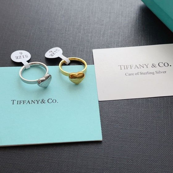 Exquisitely crafted high - quality rings, decorations for your fingertips