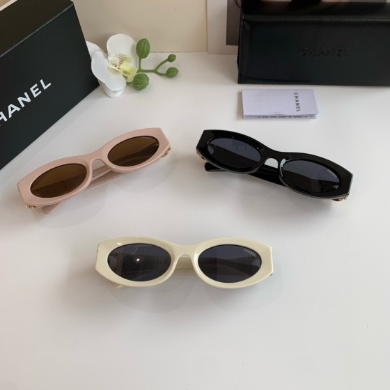 Men's and Women's Sunglasses - Fashionable High-UV Protect Beach Sunglasses - Vintage Fishing Glasses