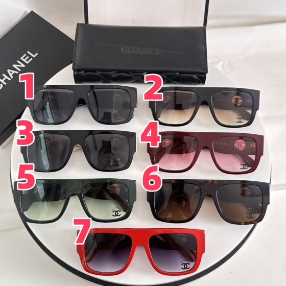 Men's and Women's Sunglasses - Fashionable High-UV Protect Beach Sunglasses - Vintage Fishing Glasses