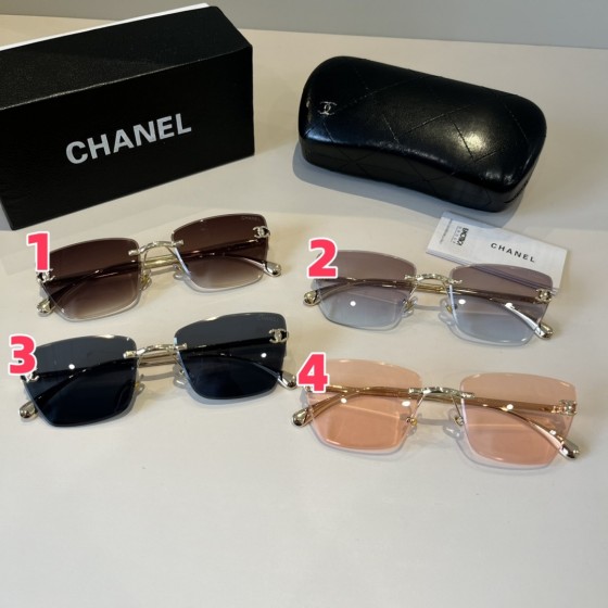 Men's and Women's Sunglasses - Fashionable High-UV Protect Beach Sunglasses - Vintage Fishing Glasses