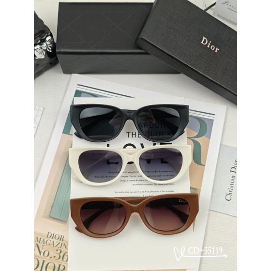 Men's and Women's Sunglasses - Fashionable High-UV Protect Beach Sunglasses - Vintage Fishing Glasses