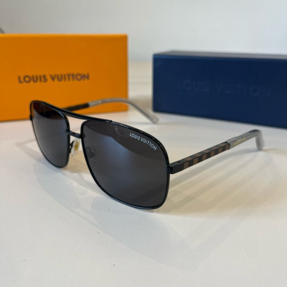 Men's and Women's Sunglasses - Fashionable High-UV Protect Beach Sunglasses - Vintage Fishing Glasses