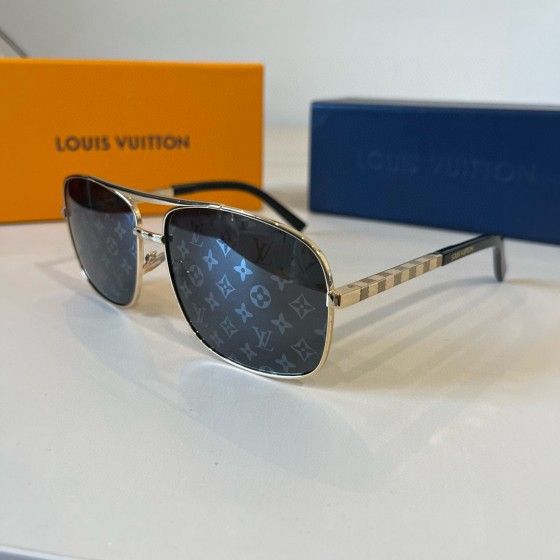 Men's and Women's Sunglasses - Fashionable High-UV Protect Beach Sunglasses - Vintage Fishing Glasses