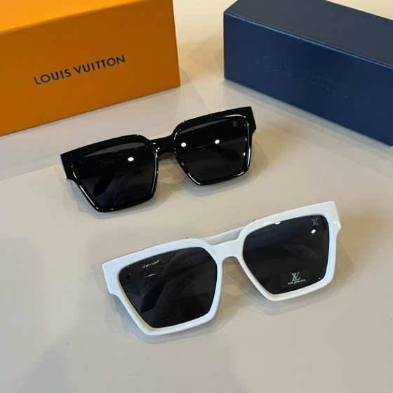 Men's and Women's Sunglasses - Fashionable High-UV Protect Beach Sunglasses - Vintage Fishing Glasses