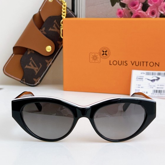 Men's and Women's Sunglasses - Fashionable High-UV Protect Beach Sunglasses - Vintage Fishing Glasses