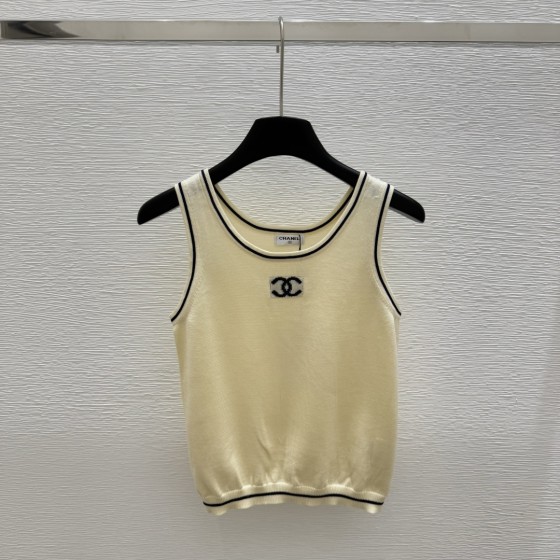 New arrivals in 2025! Summer clothes with round necks. Available in two colors, suitable for both men and women.