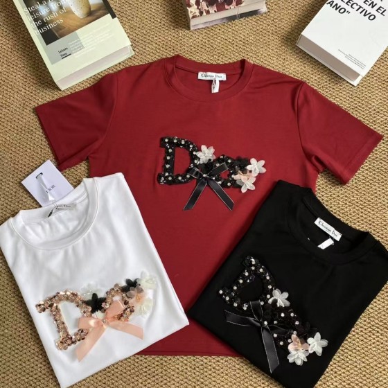 New arrivals in 2025! Summer clothes with round necks. Available in two colors, suitable for both men and women.