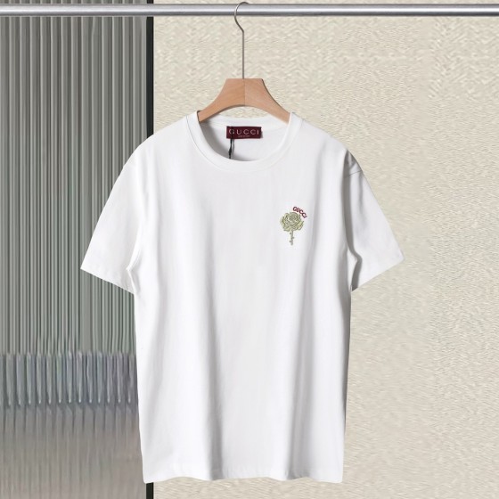 New arrivals in 2025! Summer clothes with round necks. Available in two colors, suitable for both men and women.