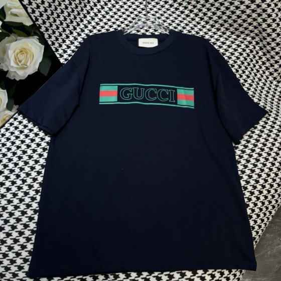 New arrivals in 2025! Summer clothes with round necks. Available in two colors, suitable for both men and women.