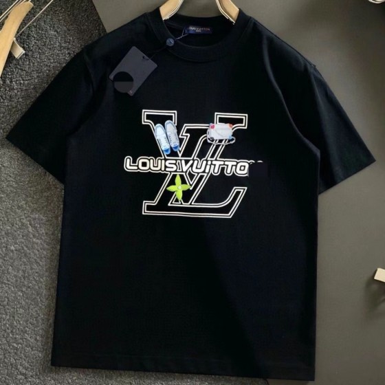 New arrivals in 2025! Summer clothes with round necks. Available in two colors, suitable for both men and women.