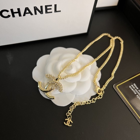 2025 New Exquisite Craftsmanship, Superior Quality, Stylish and Trendy Necklaces