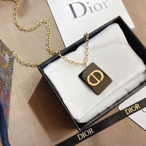 2025 New Exquisite Craftsmanship, Superior Quality, Stylish and Trendy Necklaces