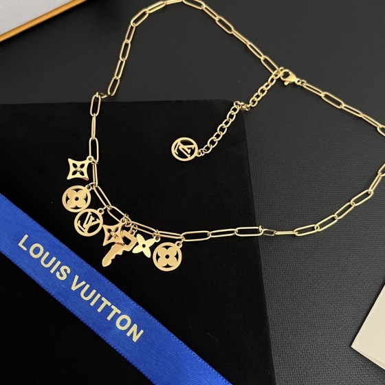 2025 New Exquisite Craftsmanship, Superior Quality, Stylish and Trendy Necklaces