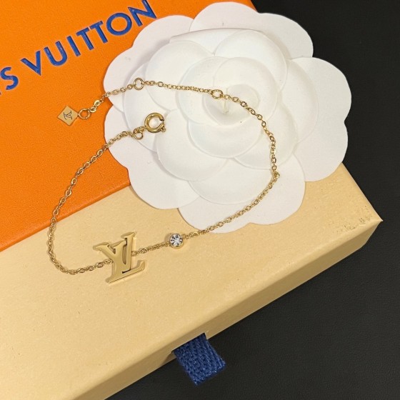 2025 New Exquisite Craftsmanship, Superior Quality, Stylish and Trendy Necklaces