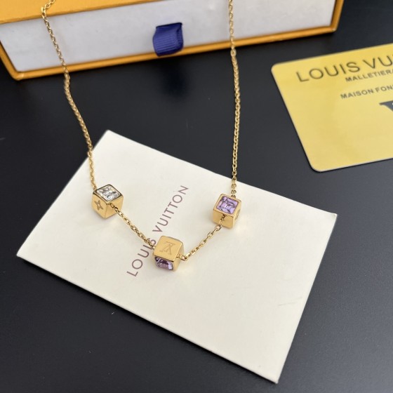 2025 New Exquisite Craftsmanship, Superior Quality, Stylish and Trendy Necklaces